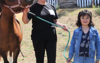 PROYECTO DE EQUINOTERAPIA PARA NIÑOS Y NIÑAS AUTISTAS