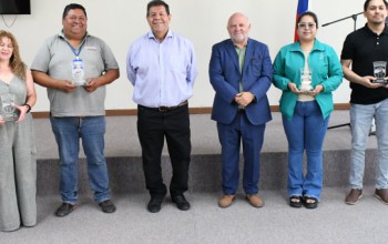 RECONOCIMOS TRABAJO DE FUNCIONARIOS DE EDUCACIÓN