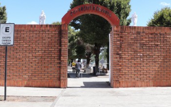 EFECTUAMOS TRABAJOS EN CEMENTERIOS MUNICIPALES