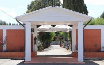 EFECTUAMOS TRABAJOS EN CEMENTERIOS MUNICIPALES