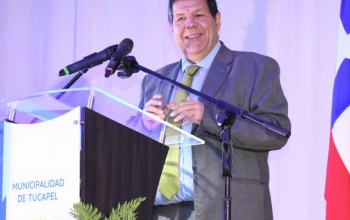 ALCALDE VELOSO DESTACÓ AVANCES EN ACTO INFORMATIVO